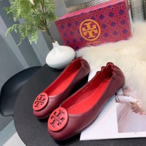 TORY BURCH LOGO BALLET FLAT SHOES<br>토리버치 로고 발레 플랫 슈즈<br><i>35-40 SIZE 이태리가죽</i>