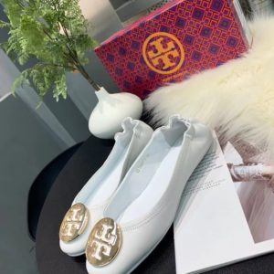 TORY BURCH LOGO BALLET FLAT SHOES<br>토리버치 로고 발레 플랫 슈즈<br><i>35-40 SIZE 이태리가죽</i>