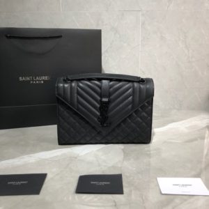 YSL ENVELOPE SHOULDER BAG<br>입생로랑 엔벨로프 숄더백<br><i>24×17.5x6cm 이태리소가죽</i>