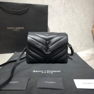 YSL LOULOU MINI SHOULDER BAG<br>입생로랑 룰루 미니 숄더백<br><i>20x14x7cm 이태리송아지가죽</i>