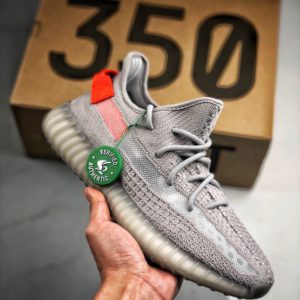 ADIDAS YEEZY BOOST 350 Tail Light<br>아디다스 이지 부스트 350<br><i>남여공용 36-45 SIZE 최상급</i>