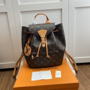 LOUIS VUITTON SPERONE BACKPACK<br>루이비통 스페론 백팩<br>[26.5x23x10.5cm 이태리가죽]