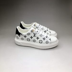 LOUIS VUITTON TIMEOUT SNEAKER<br>루이비통 타임아웃 스니커즈<br><i>35-44 SIZE +제작3일</i>