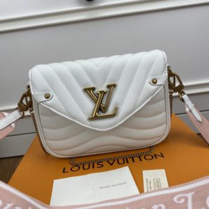 LOUIS VUITTON NEW WAVE CROSS BAG<br>루이비통 뉴웨이브 크로스백<br>[21x13x6.5cm 이태리가죽]