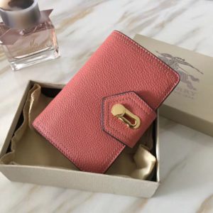 BURBERRY LEATHER WALLET<br>버버리 버클 반지갑<br><i>16X9cm</i>