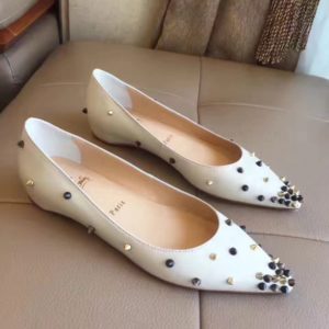 CHRISTIAN LOUBOUTIN SPIKED FLAT SHOES<br>크리스찬 루부탱 스파이크 플랫 슈즈<br><i>35-39 SIZE</i>