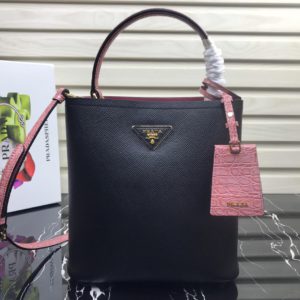 PRADA SAFFIANO BAG<br>프라다 사피아노 백<br>[23x22x13cm]