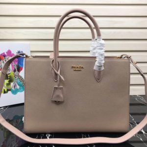 PRADA SAFFIANO SHOULDER BAG<br>프라다 사피아노 숄더 백<br>[34x24x13cm]