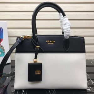 PRADA SAFFIANO SHOULDER BAG<br>프라다 사피아노 숄더 백<br>[30x23x15cm]