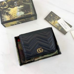 GUCCI GG MARMONT WALLET<br>구찌 GG 마몬트 지갑<br><i>11x9cm 이태리가죽</i>