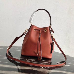 PRADA BUCKET BAG SAFFIANO<br>프라다 사피아노 버킷백<br>[22x22x14cm 사피아노가죽]