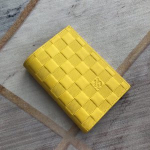 LOUIS VUITTON PASSPORT COVER<br>루이비통 여권 케이스<br><i>10x14cm 이태리가죽</i>