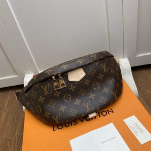 LOUIS VUITTON MONOGRAM BUM BAG<br>루이비통 모노그램 범백<br>[37x14x13cm]