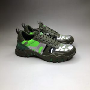 VALENTINO ROCKRUNER CAMOUFLAGE SNEAKER<br>발렌티노 락러너 카모플라쥬 스니커즈<br><i>남녀공용 35-44 SIZE 제작+3일</i>