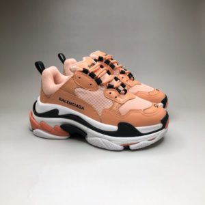 BALENCIAGA TRIPLE S<br>발렌시아가 트리플 S 스니커즈<i>35-45 SIZE 최상급</i>