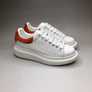 ALEXANDER MCQUEEN OVERSIZED SNEAKERS<br>알렉산더 맥퀸 오버솔 스니커즈<br><i>35-44 SIZE 최상급</i>