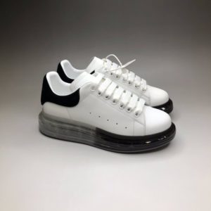 ALEXANDER MCQUEEN OVERSIZED SNEAKERS<br>알렉산더 맥퀸 오버솔 스니커즈<br><i>35-44 SIZE 최상급</i>