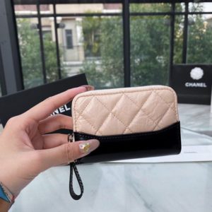 CHANEL GABRILLE WALLET<br>샤넬 기브리엘 지갑<br><i>11×7.5x2cm 이태리 양가죽</i>