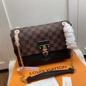 LOUIS VUITTON VAVIN SHOULDER BAG<br>루이비통 바뱅 숄더백<br>[25x18x10cm]