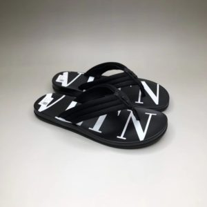 VALENTINO ROCKSTUD FLIP FLOP 발렌티노 락스터드 쪼리