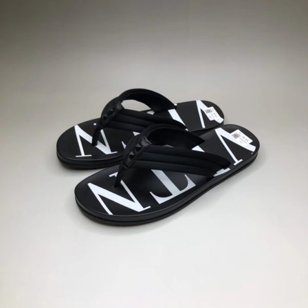 VALENTINO ROCKSTUD FLIP FLOP 발렌티노 락스터드 쪼리