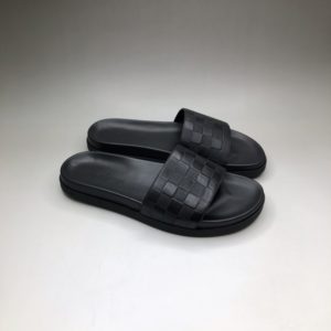 LOUIS VUITTON LEATHER SLIPPER 루이비통 레더 슬리퍼