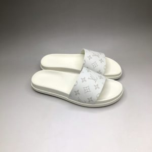 LOUIS VUITTON LEATHER SLIPPER 루이비통 레더 슬리퍼