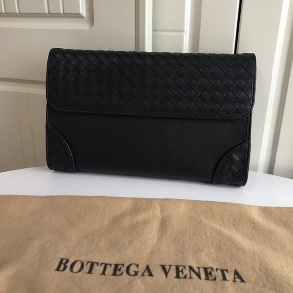 BOTTEGA VENETA LEATHER CLUTCH 보테가 베네타 레더 클러치