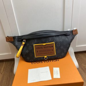 LOUIS VUITTON DISCOVERY MONOGRAM BUMBAG 루이비통 디스커버리 모노그램 범백