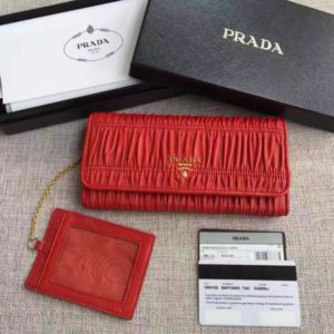 PRADA WALLET<br>프라다 여성용 장지갑<br><i>19x10cm</i>