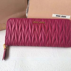 MIUMIU WALLET<br>미우미우 여성용 장지갑<br><i>19x11cm</i>