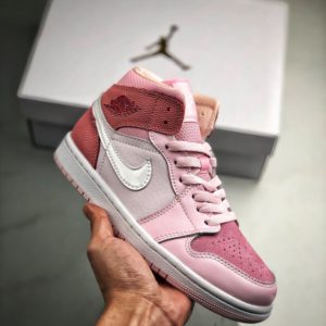 NIKE WOMENS AIR JORDAN 1 MID “DIGITAL PINK” 나이키 여성용 에어 조던 1 미드 “디지털 핑크”