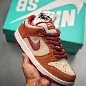 [NIKE] 나이키 덩크 로우 SB 프로 Nike Dunk Low Pro Sb Dark Russet Cedar White Summit BQ6817-202