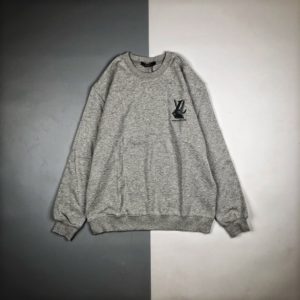 [LOUIS VUITTON] 루이비통 “피스 앤 러브” 크루넥 스웨트셔츠 맨투맨 티셔츠 “Peace and Love” Sweatshirts