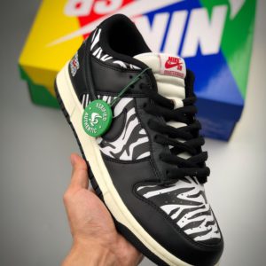 [NIKE x Quartersnacks] 나이키 덩크 로우 Quartersnacks x NK SB Dunk Low “Zebra”