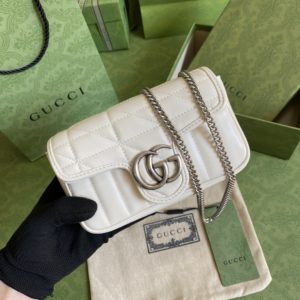 [GUCCI] 구찌 GG 마몽트 마틀라세 수퍼 미니백 476433