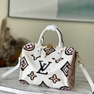 [LOUIS VUITTON] 루이비통 크림 모노그램 스피디 반둘리에 25 M45828