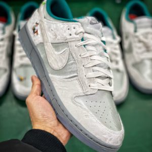 [NIKE] 나이키 덩크 로우 Dunk Low “ICE” DO2326-001