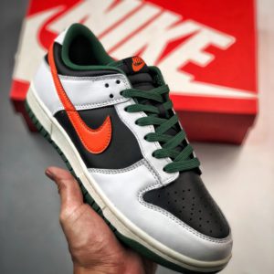 [NIKE] 나이키 덩크 로우 Dunk SB Low “White/Black/Green”