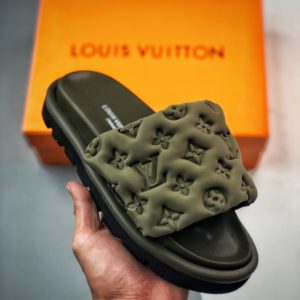 [LOUIS VUITTON] 루이비통 22SS 슬리퍼