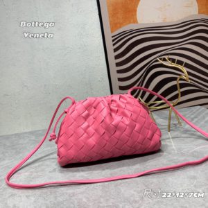 [BOTTEGA VENETA] 보테가베네타 여성 미니 파우치 크로스백