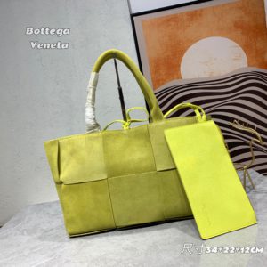 [BOTTEGA VENETA] 보테가베네타 우먼스 아르코 스웨이드 토트백 Women’s Arco