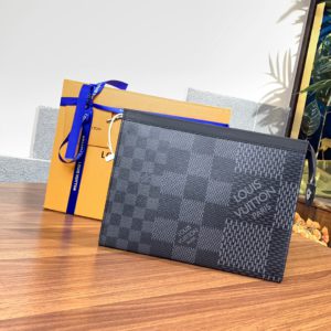 [LOUIS VUITTON] 루이비통 포쉐트 보야주 MM 클러치백 N60444