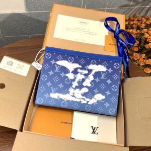 [LOUIS VUITTON] 루이비통 클라우드 포쉐트 보야주 클러치백 M45480