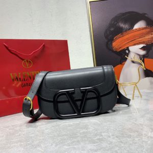 [VALENTINO] 발렌티노 GARAVANI Vlogo Supervee shoulder bag