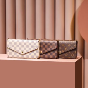 [LOUIS VUITTON] 루이비통 포쉐트 펠리시 모노그램 M61276 크로스백