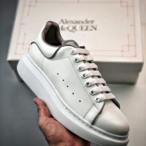 Alexander McQueen 알렉산더 맥퀸 Oversized Sneakers 오버솔 스니커즈