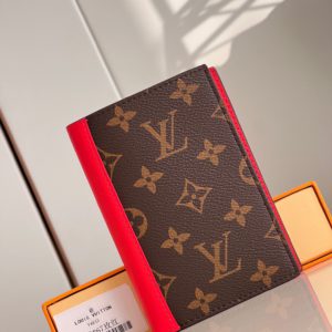 [LOUIS VUITTON] 루이비통 쿠베르튀르 여권지갑 패스포트커버 M82867